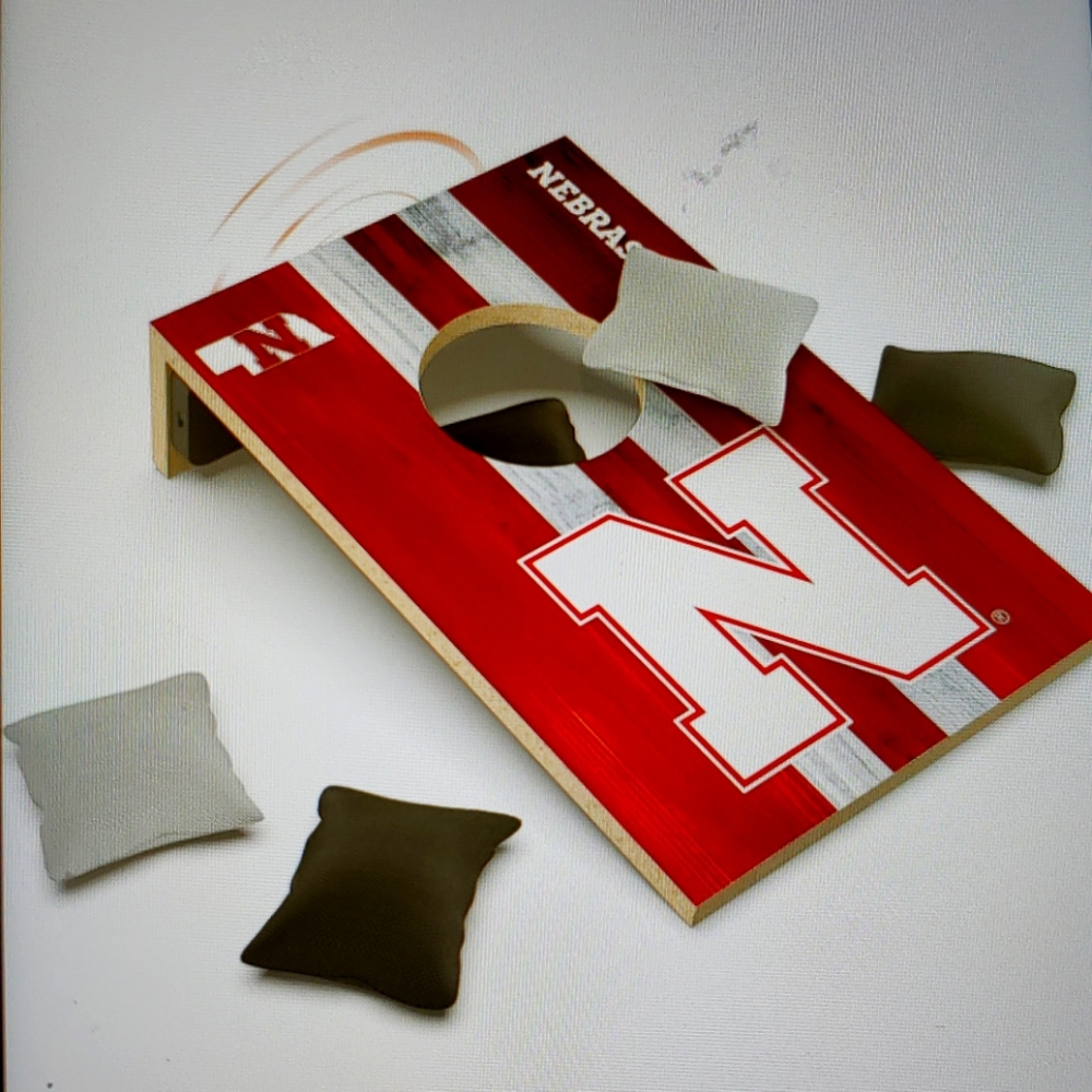 🔴NIB! University of Nebraska Cornhole With Built In Bluetooth Speakers